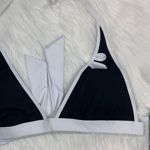 Kenneth Cole Reaction Bikini - Picture 2 of 7